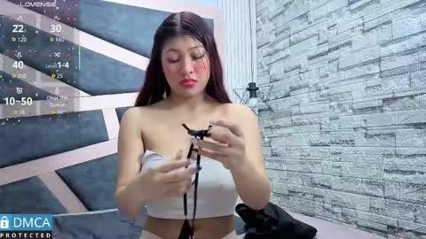 maria_twenty online show from 11/26/25, 11:11