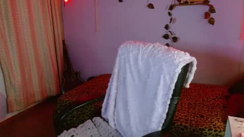 mariaajuana_ online show from 10/12/25, 04:22