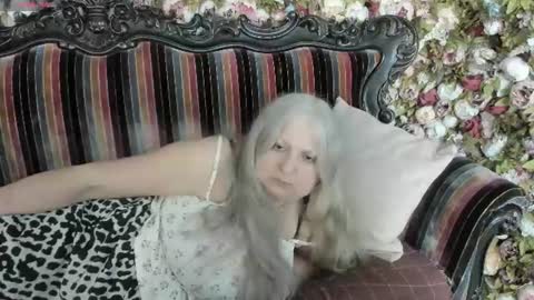 Snapshot of mariabelladonna chatting on 07/10/26, 07:27 Maria online show from 07/10/26, 07:27