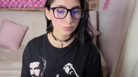 Snapshot of mariagh_ chatting on 03/06/26, 07:21 Maria online show from 03/06/26, 07:21