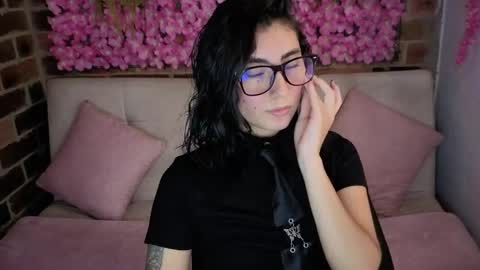 Snapshot of mariagh_ chatting on 03/30/26, 08:32 Maria online show from 03/30/26, 08:32