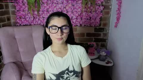 Snapshot of mariagh_ chatting on 04/09/26, 10:26 Maria online show from 04/09/26, 10:26