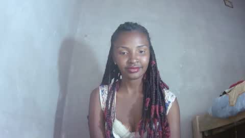 Snapshot of mariah586 chatting on 09/19/25, 03:45 Maria online show from 09/19/25, 03:45