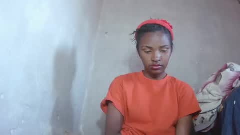 Snapshot of mariah586 chatting on 09/23/25, 07:22 Maria online show from 09/23/25, 07:22