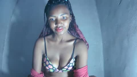 Snapshot of mariah586 chatting on 11/14/25, 11:57 Maria online show from 11/14/25, 11:57