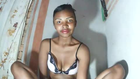 Snapshot of mariah586 chatting on 11/20/25, 11:37 Maria online show from 11/20/25, 11:37