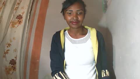 Snapshot of mariah586 chatting on 11/24/25, 06:02 Maria online show from 11/24/25, 06:02