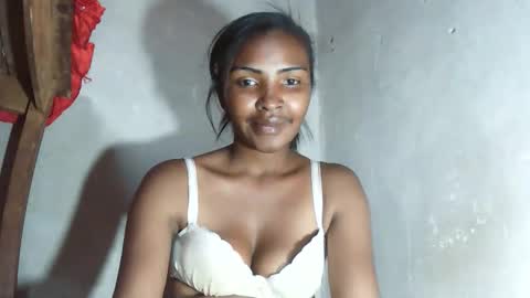 Snapshot of mariah586 chatting on 01/08/26, 03:03 Maria online show from 01/08/26, 03:03