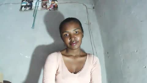 Snapshot of mariah586 chatting on 01/14/26, 01:44 Maria online show from 01/14/26, 01:44