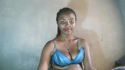 Snapshot of mariah586 chatting on 02/02/26, 07:51 Maria online show from 02/02/26, 07:51