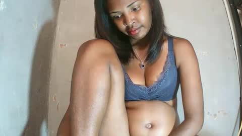 Snapshot of mariah586 chatting on 02/18/26, 05:25 Maria online show from 02/18/26, 05:25