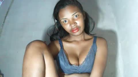 Snapshot of mariah586 chatting on 02/24/26, 01:47 Maria online show from 02/24/26, 01:47