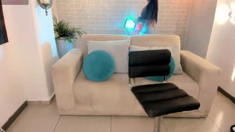 Snapshot of mariaherrera_ chatting on 04/26/26, 11:35 MARIA HERRERA online show from 04/26/26, 11:35