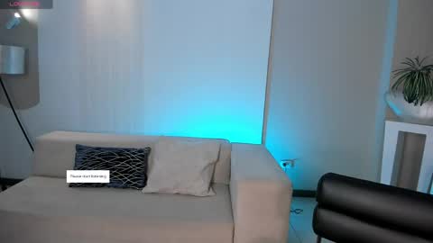Snapshot of mariaherrera_ chatting on 04/29/26, 08:04 MARIA HERRERA online show from 04/29/26, 08:04