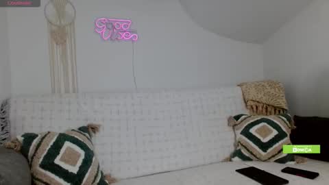 Maria online show from 10/09/25, 08:23