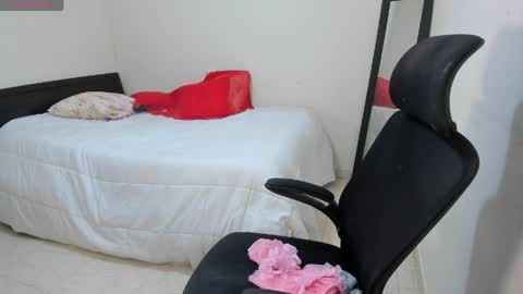   Mariam Castiblanco online show from 04/03/26, 07:56