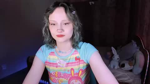 Snapshot of mariamilkis chatting on 06/22/26, 11:35 Maria online show from 06/22/26, 11:35