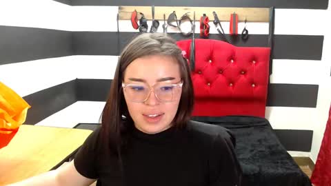 Marian online show from 02/21/25, 04:07