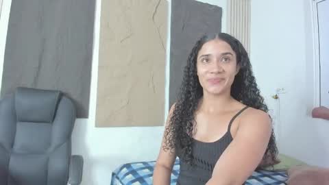 Snapshot of marian_rios chatting on 05/14/26, 11:06 Marian online show from 05/14/26, 11:06