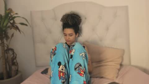 Snapshot of marian_skinny chatting on 04/16/26, 12:50 Marian online show from 04/16/26, 12:50