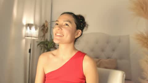 Snapshot of marian_skinny chatting on 04/18/26, 04:16 Marian online show from 04/18/26, 04:16