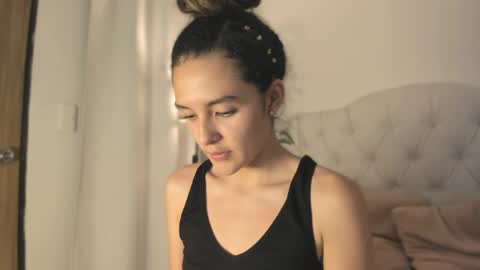 Snapshot of marian_skinny chatting on 04/20/26, 06:05 Marian online show from 04/20/26, 06:05