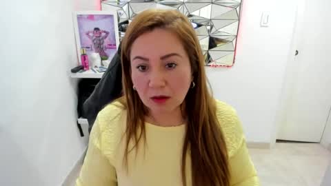 Snapshot of mariana01_m chatting on 06/22/26, 12:57 mariana01_m online show from 06/22/26, 12:57