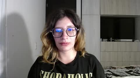 Mariana online show from 12/17/24, 09:16