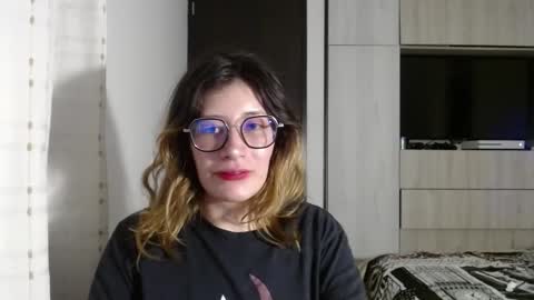 Mariana online show from 12/18/24, 06:14