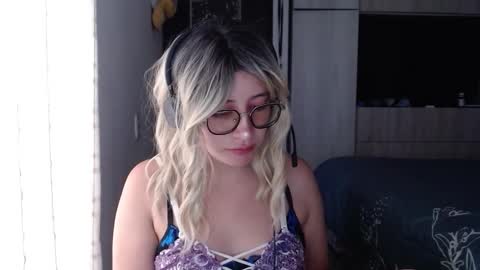 Mariana online show from 09/16/25, 07:15