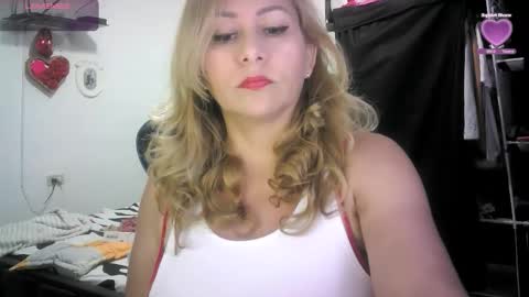 mariana995649 online show from 10/22/25, 07:57
