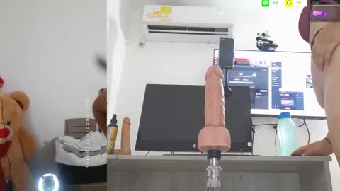 Snapshot of mariana_1_ chatting on 03/02/25, 05:23 Mariana online show from 03/02/25, 05:23