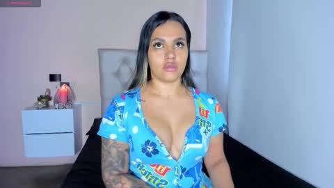 Mariana   roexx online show from 10/18/25, 03:46