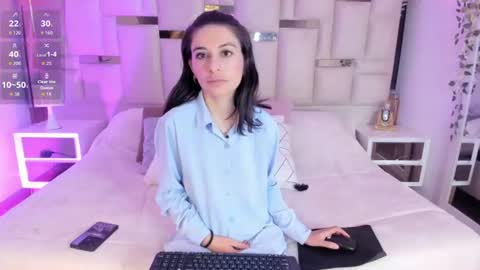 Snapshot of mariana__thompson chatting on 08/07/26, 02:57 mariana__thompson online show from 08/07/26, 02:57