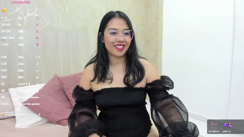Mariana Allen online show from 01/26/25, 03:59
