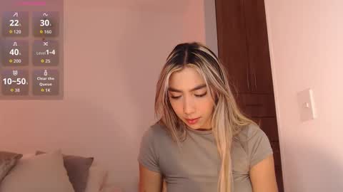 Mariana online show from 10/14/25, 07:36