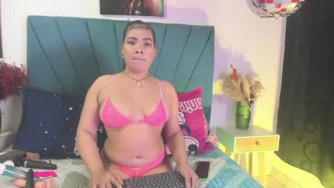 Snapshot of mariana_star1 chatting on 06/04/26, 04:18 mariana_star1 online show from 06/04/26, 04:18