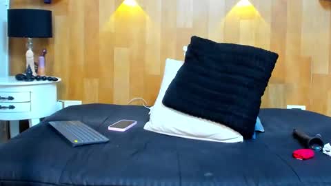 Snapshot of marianaa_aangel chatting on 01/20/25, 10:04 Mariana Angel online show from 01/20/25, 10:04