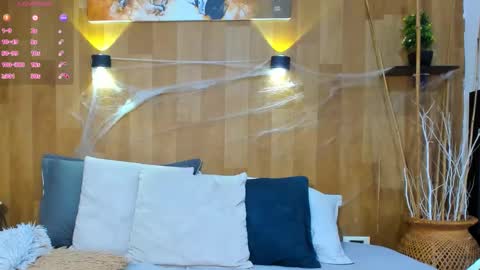 Snapshot of marianaa_aangel chatting on 11/02/25, 01:13 Mariana Angel online show from 11/02/25, 01:13