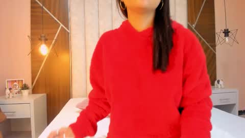 Mariana  online show from 10/19/25, 12:39