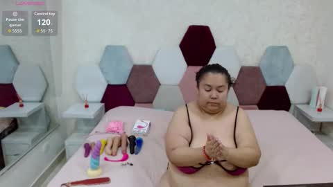 Snapshot of marianabbw_ chatting on 05/24/26, 07:52 mariana online show from 05/24/26, 07:52