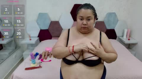 Snapshot of marianabbw_ chatting on 05/27/26, 05:43 mariana online show from 05/27/26, 05:43