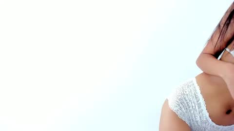 Snapshot of marianagarcia_1 chatting on 09/16/25, 07:48 Mariana Garcia online show from 09/16/25, 07:48