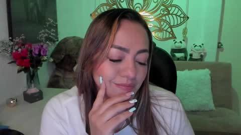 Mariana Lopez online show from 02/06/25, 02:11