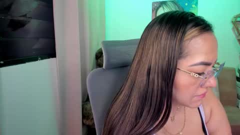 Mariana Lopez online show from 02/17/26, 01:02