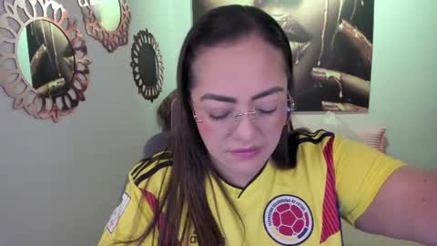 Snapshot of marianalopez81 chatting on 07/04/26, 12:17 Mariana Lopez online show from 07/04/26, 12:17