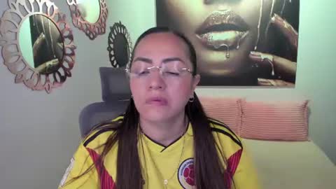 Snapshot of marianalopez81 chatting on 07/04/26, 12:22 Mariana Lopez online show from 07/04/26, 12:22