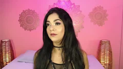 Snapshot of marianamontezz chatting on 05/19/26, 08:26 online show from 05/19/26, 08:26