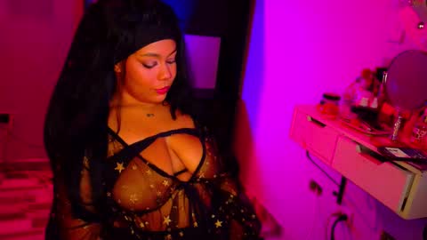 Mariana Prada online show from 10/21/25, 04:57