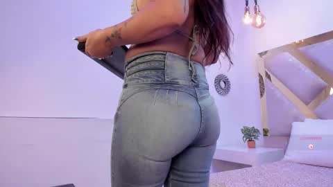 Snapshot of marianee_rousse chatting on 10/12/25, 10:31 Marianee Rousse  online show from 10/12/25, 10:31